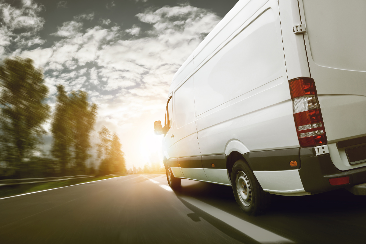 Regional delivery vehicle for scheduled courier routes